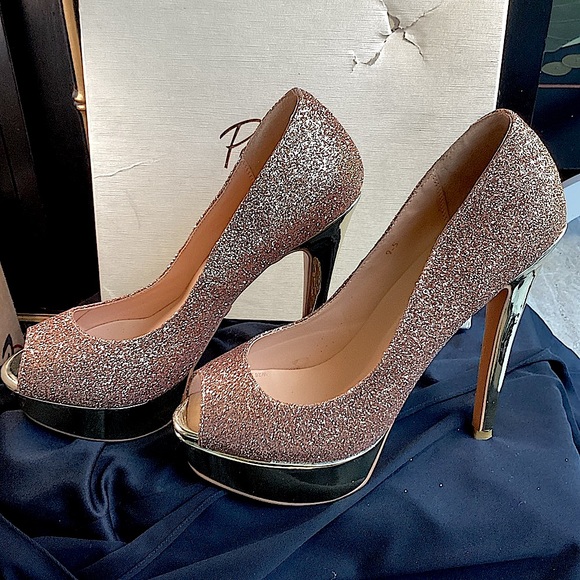 Petite Cadeau Danielle Gold Glitter Heels - Picture 10 of 12
